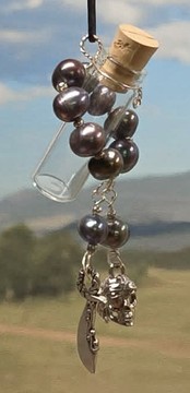 Black Pearl stonewrap aromanecklace