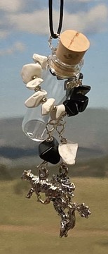 Black Onyx and White Howlite stonewrap aromanecklace